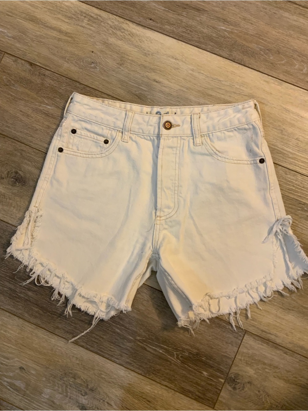 We The Free White Distressed Frayed-Hem Denim Shorts